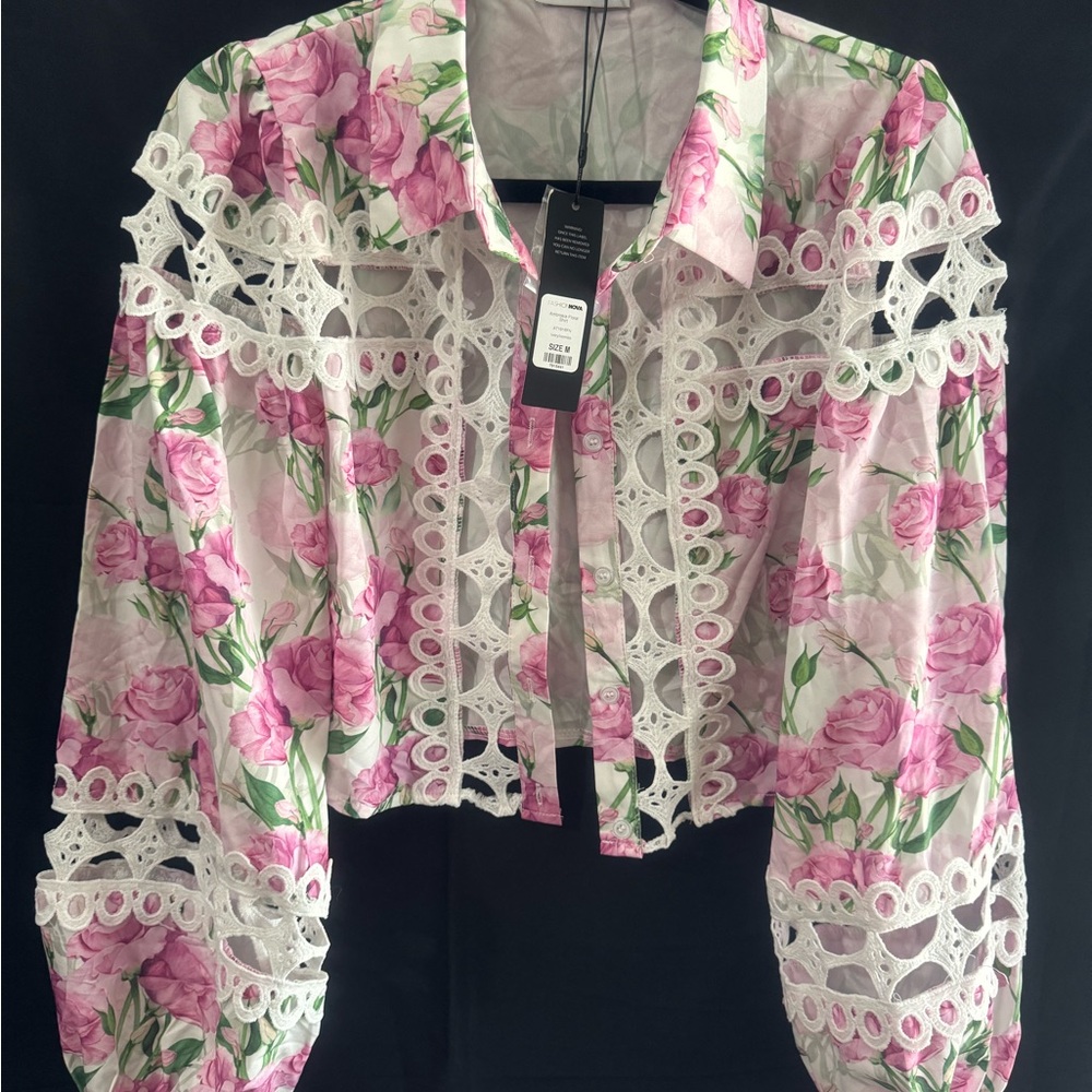 Floral Lace Cropped Blouse